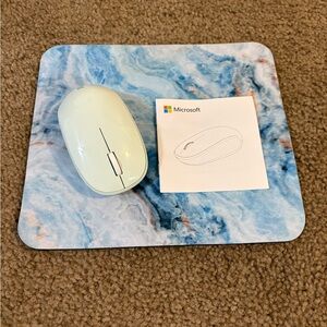 Microsoft Bluetooth Mouse and Mousepad